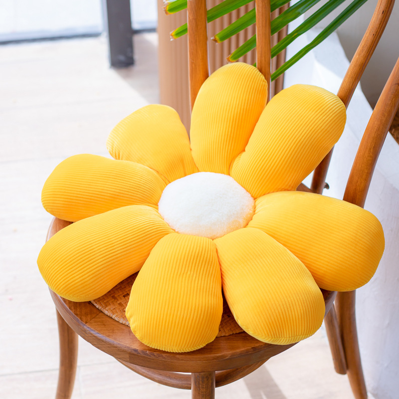 Daisy Cushion